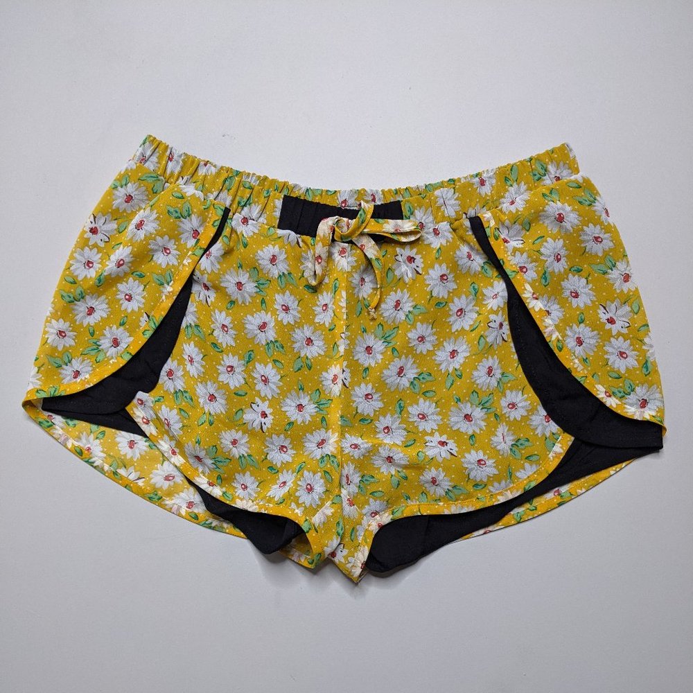 Yellow Flower Daisy Print Flowy Shorts.